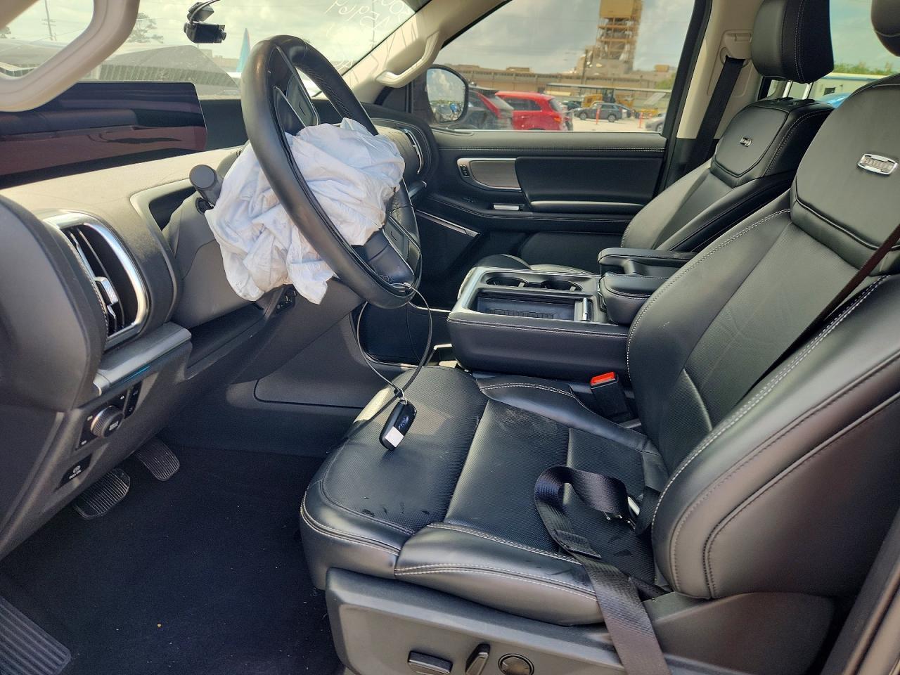 2025 Ford Expedition Max Platinum - Image 7