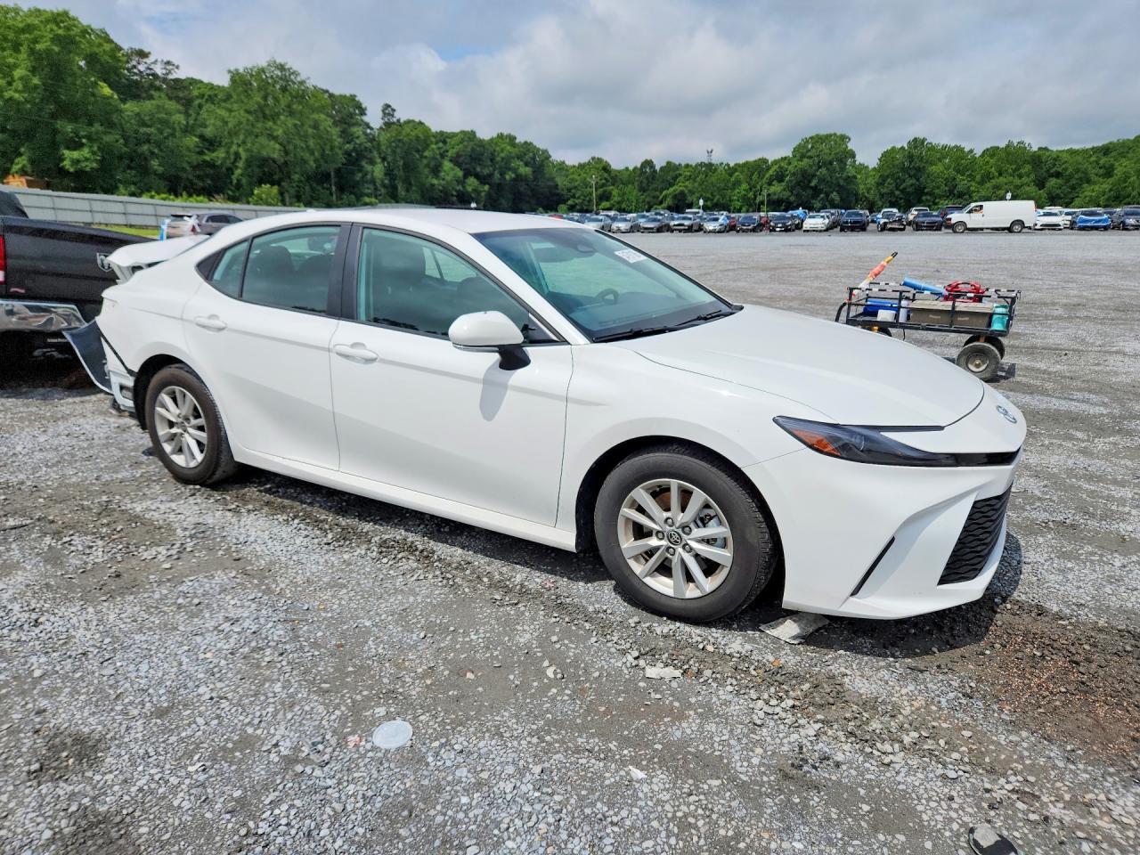 2025 Toyota Camry Le - Фото 4