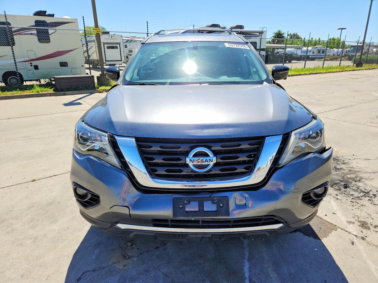 2017 Nissan Pathfinder Platinum - Фото 5
