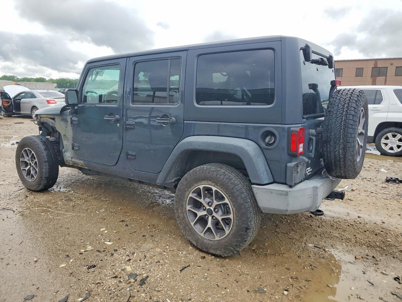 2017 Jeep Wrangler Unlimited Sport - Фото 2