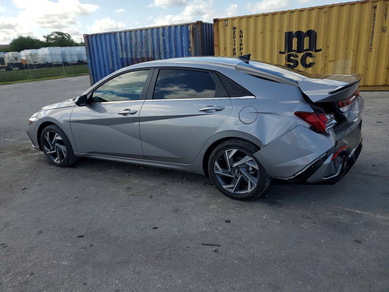 2025 Hyundai Elantra Sel - Фото 2