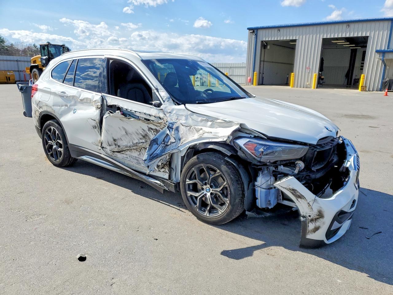 2021 BMW X1 xDrive28I - Фото 4