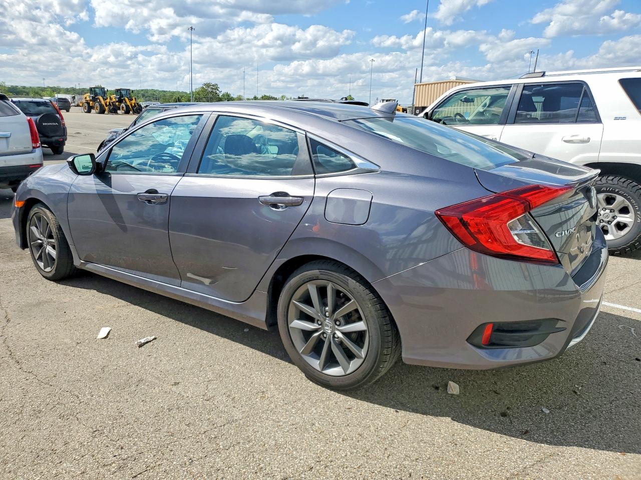 2019 Honda Civic Ex - Image 2