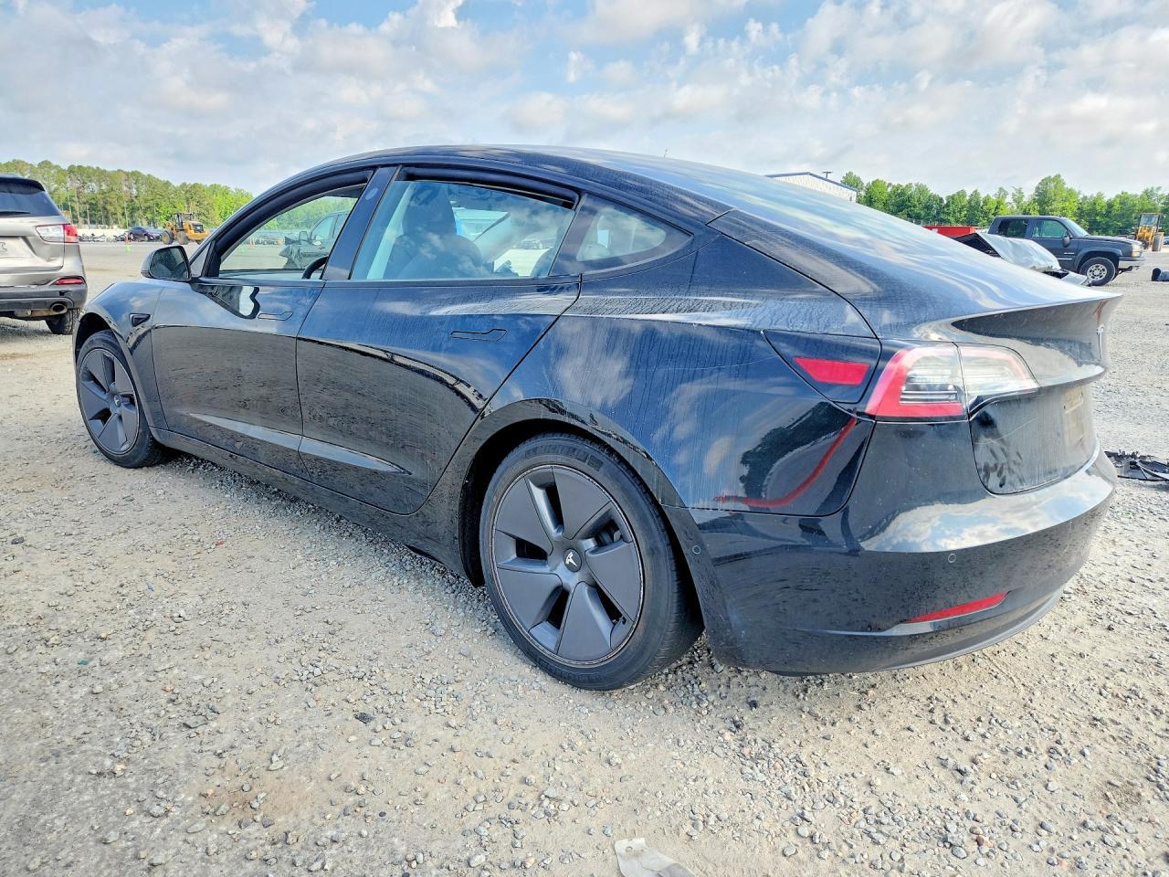 2022 Tesla Model 3 - Фото 2