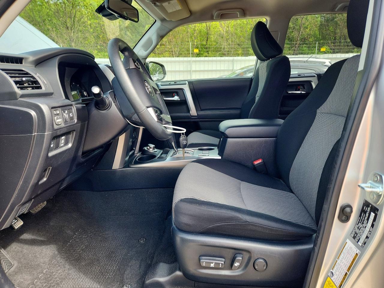 2020 Toyota 4Runner Sr5 - Фото 7