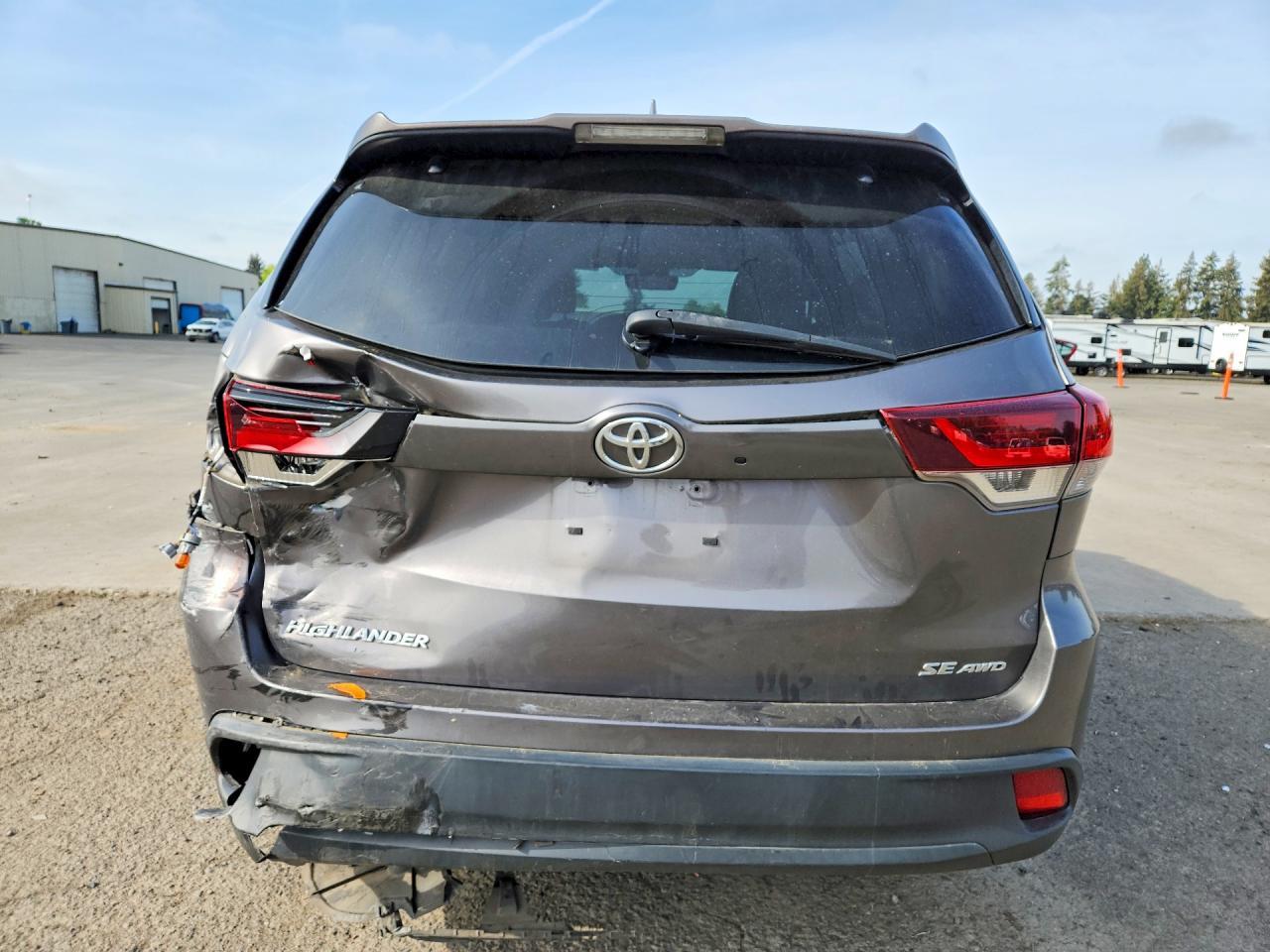 2019 Toyota Highlander Se - Фото 6