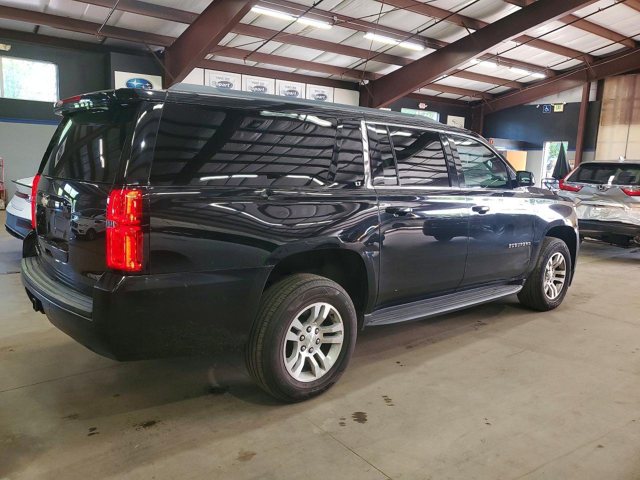 2019 Chevrolet Suburban K1500 Lt - Фото 3