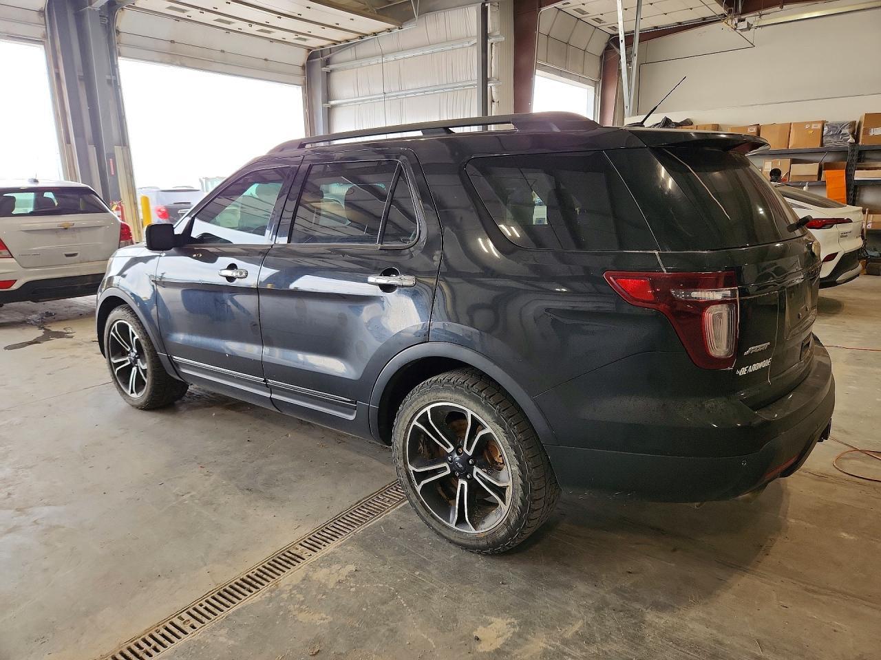 2014 Ford Explorer Sport - Фото 2