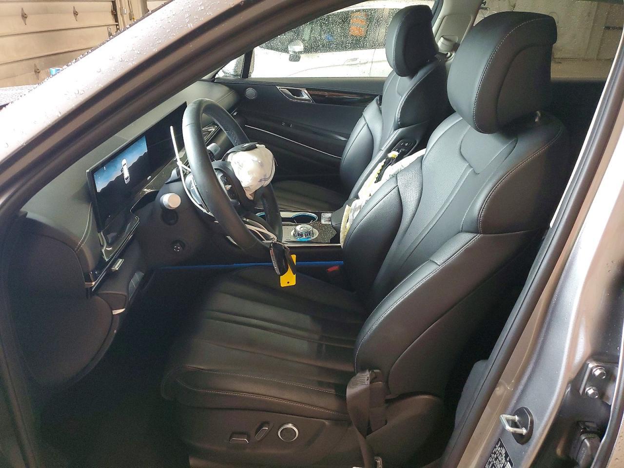 2025 Genesis Gv80 Standard - Image 7