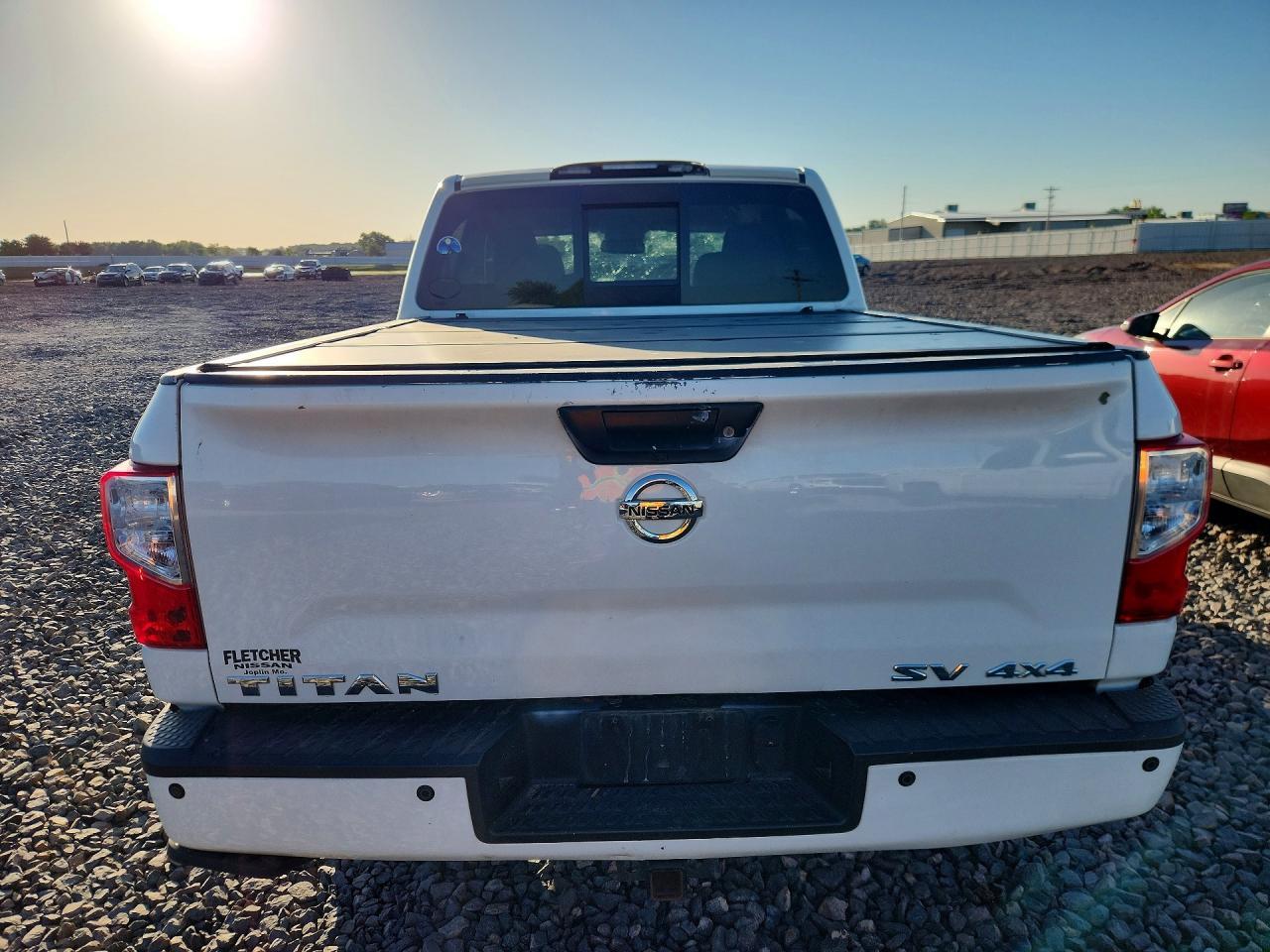 2018 Nissan Titan Sv - Фото 6