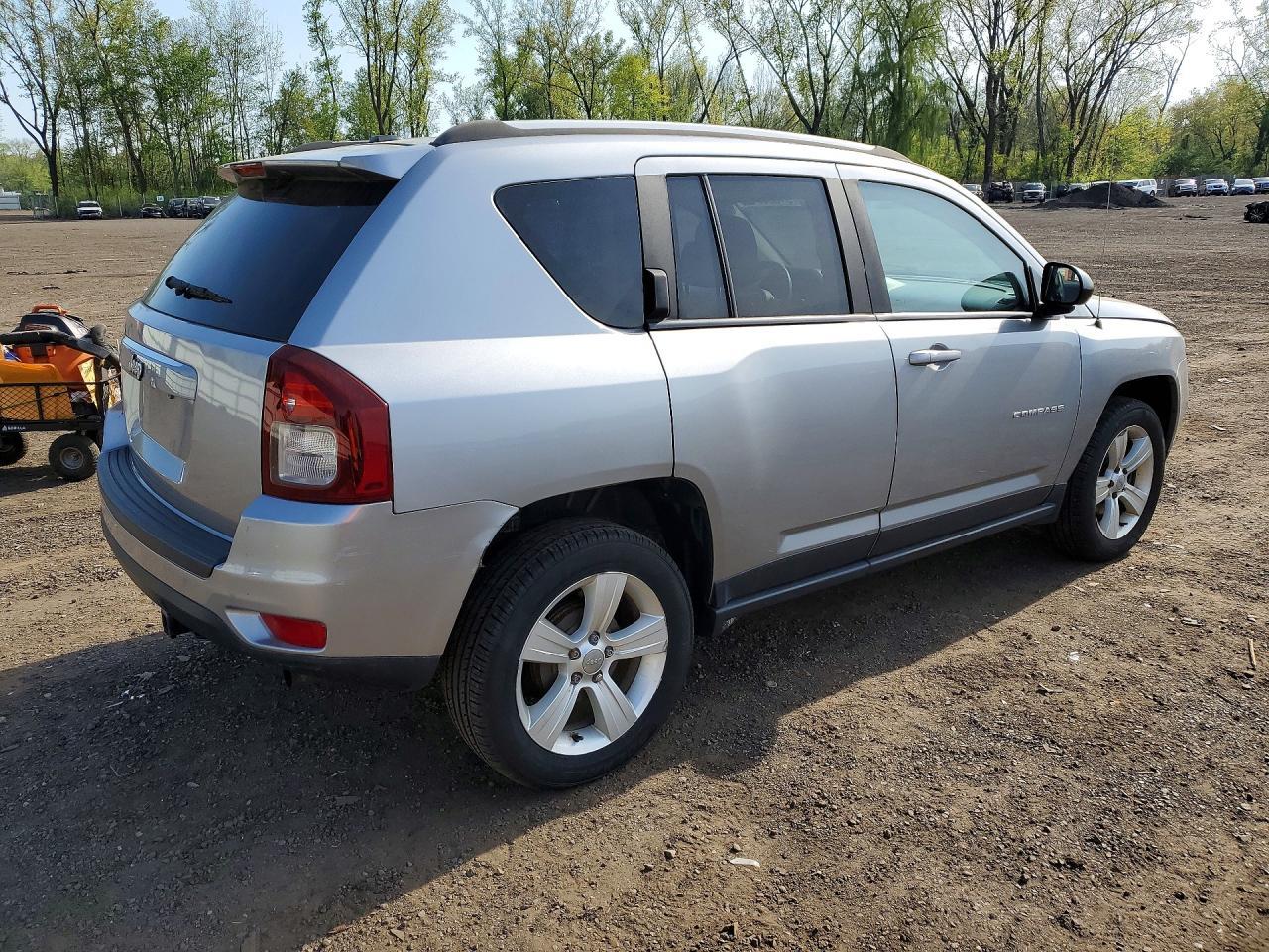 2017 Jeep Compass Sport - Image 3