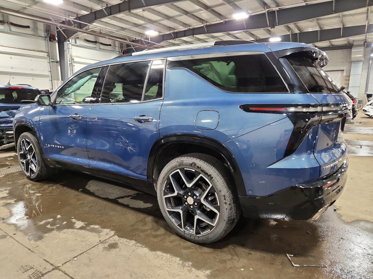 2026 Chevrolet Traverse High Country - Фото 2