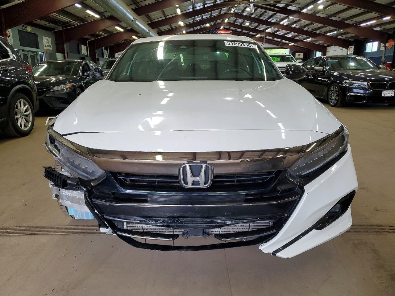 2022 Honda Accord Sport - Image 5