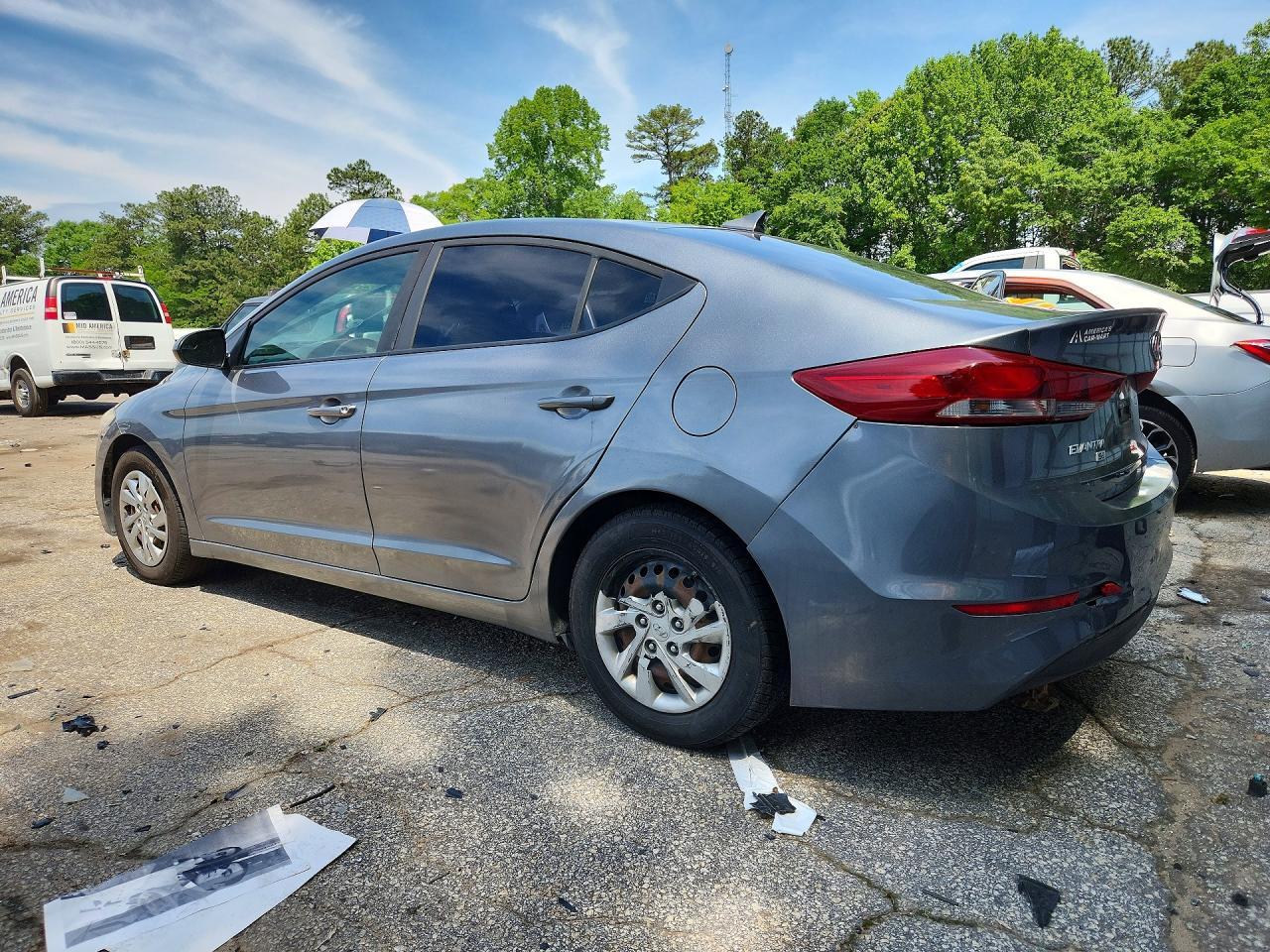 2017 Hyundai Elantra Se - Image 2