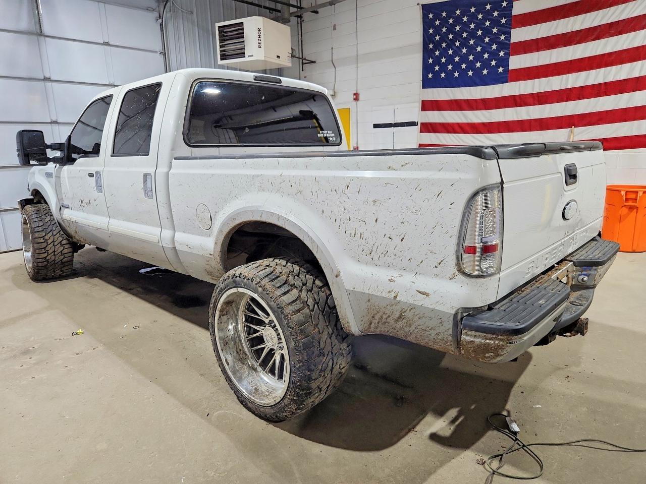 2007 Ford F250 Super Duty - Image 2