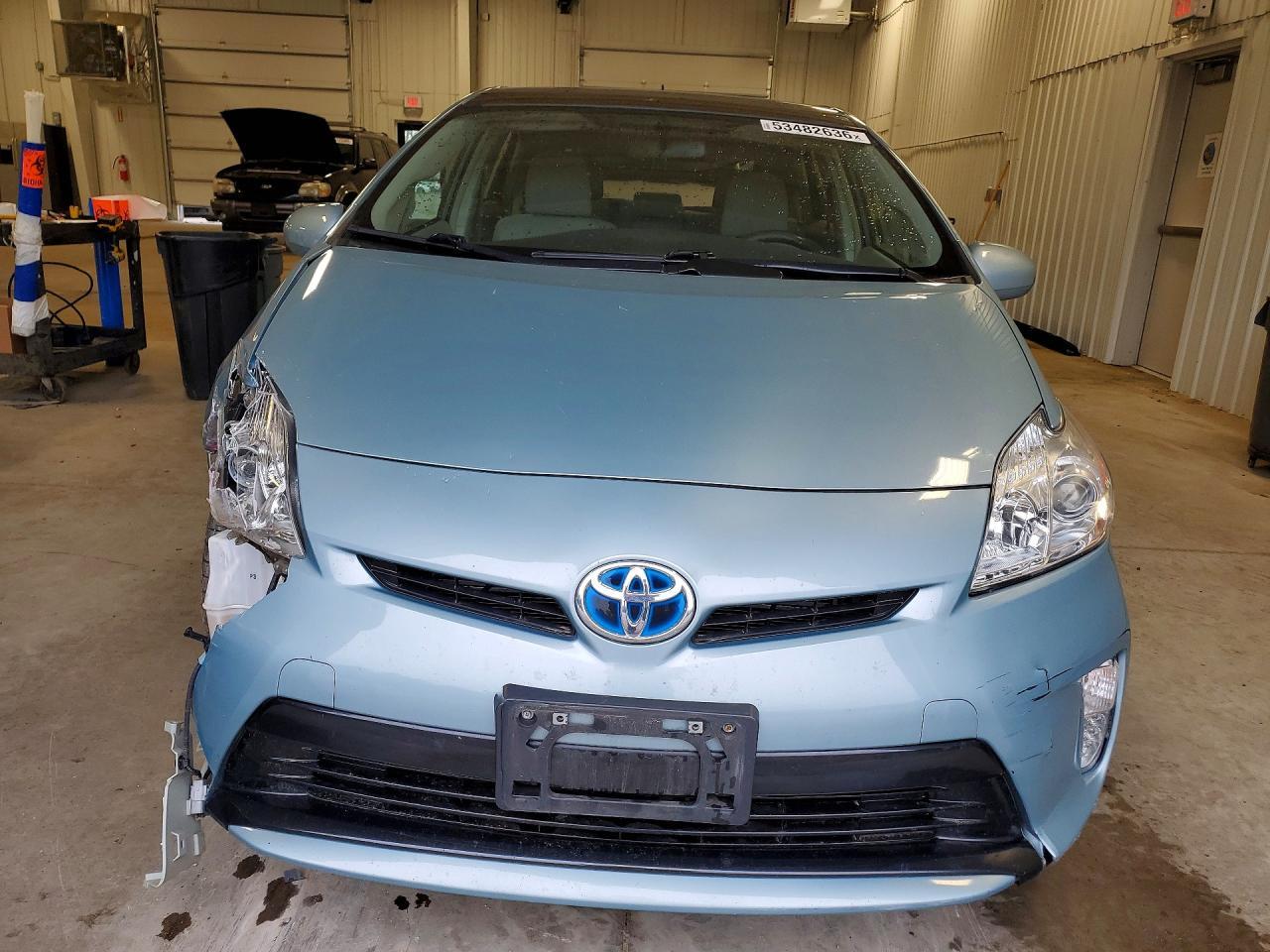 2014 Toyota Prius Three - Image 5