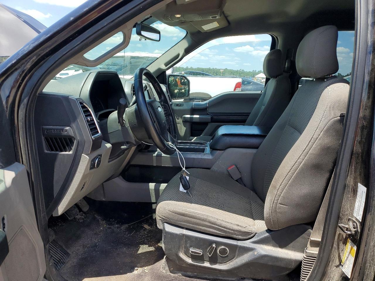 2015 Ford F150 Supercrew - Image 7