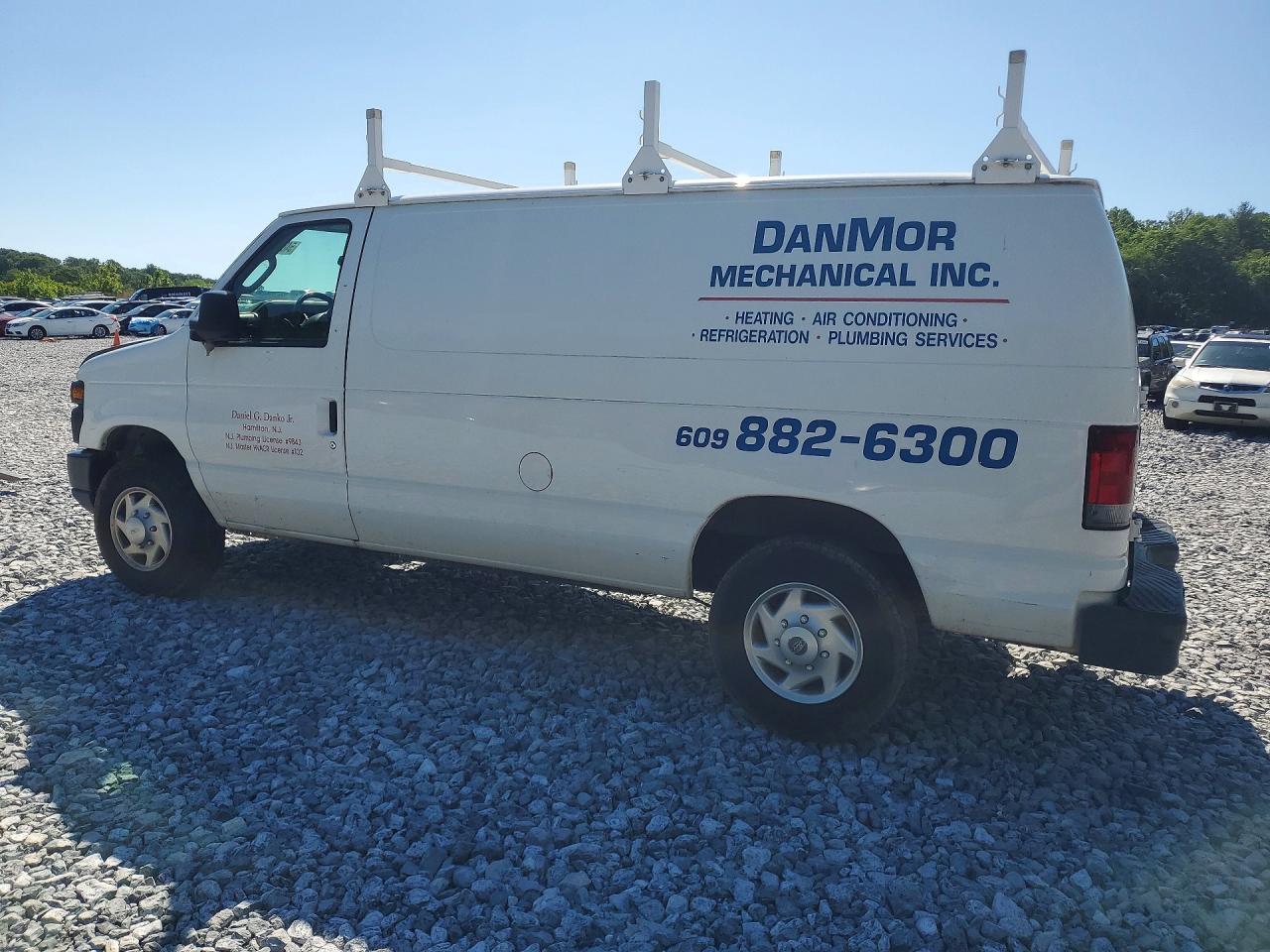 2013 Ford E250 Utility / Service Van - Image 2