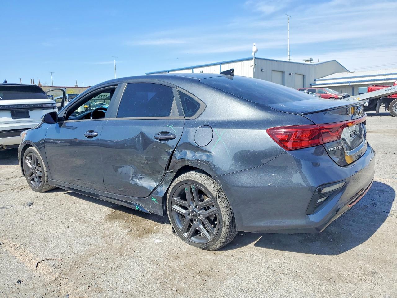 2021 Kia Forte Gt Line - Image 2