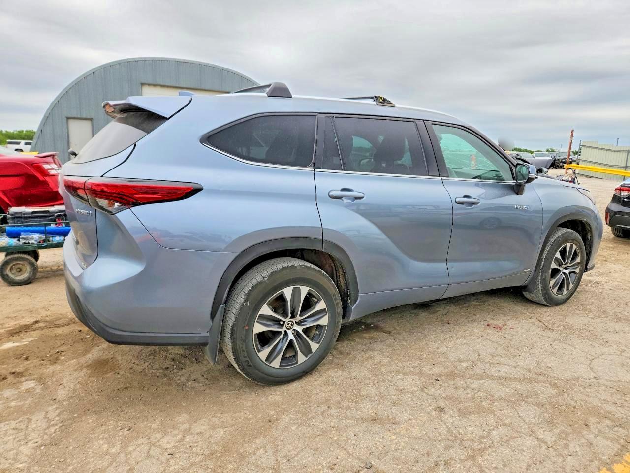 2021 Toyota Highlander Hybrid Xle - Фото 3