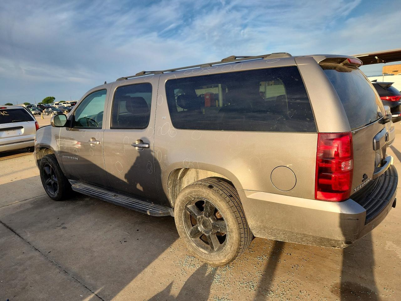 2009 Chevrolet Suburban C1500 Lt - Фото 2