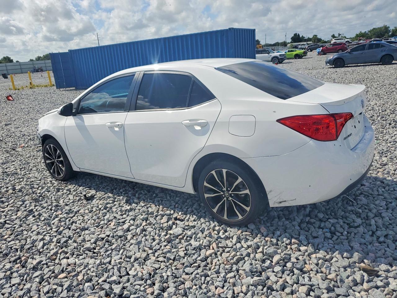 2019 Toyota Corolla Se - Фото 2
