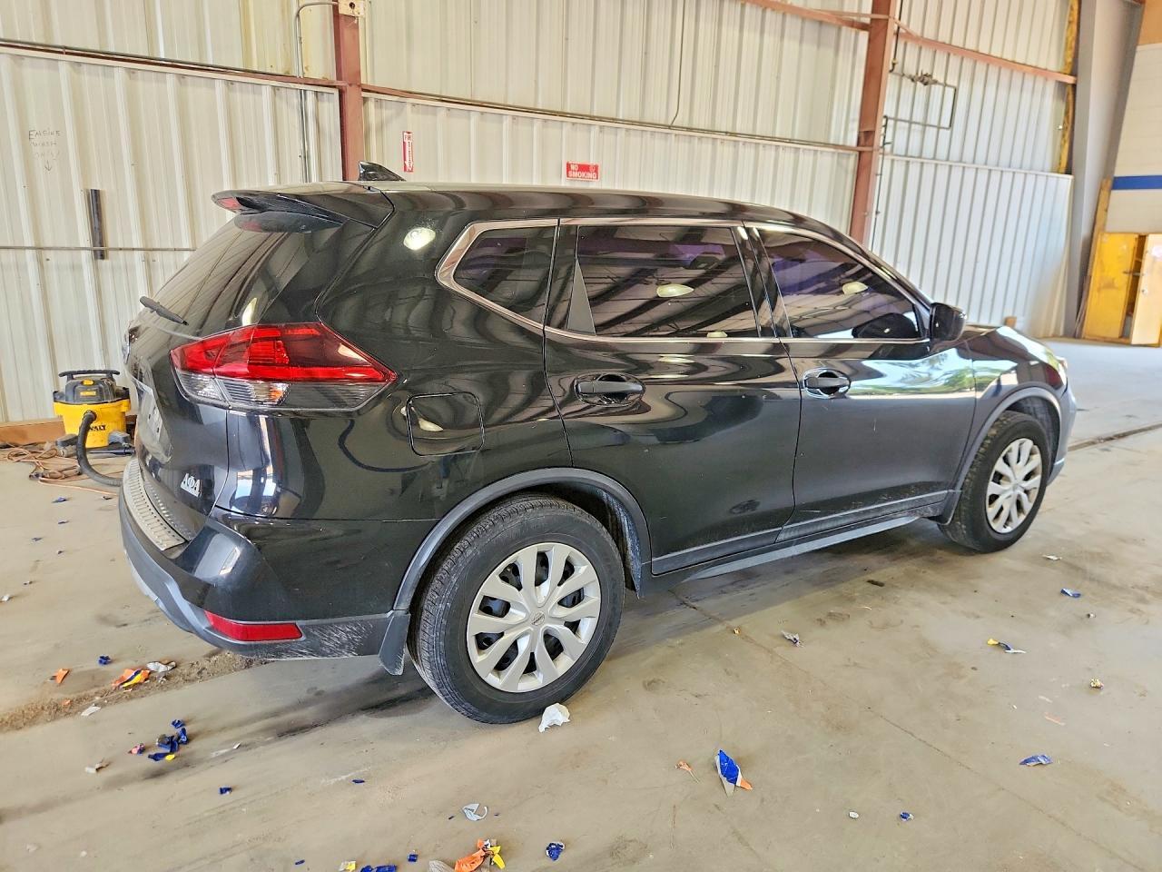 2019 Nissan Rogue S - Фото 3