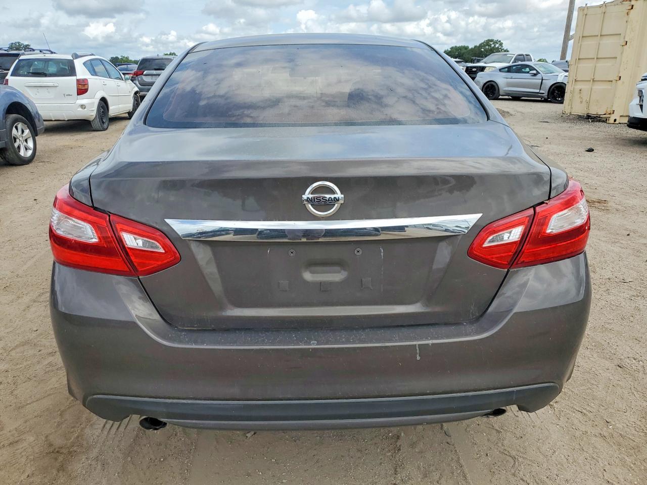 2017 Nissan Altima 2.5 S - Фото 6