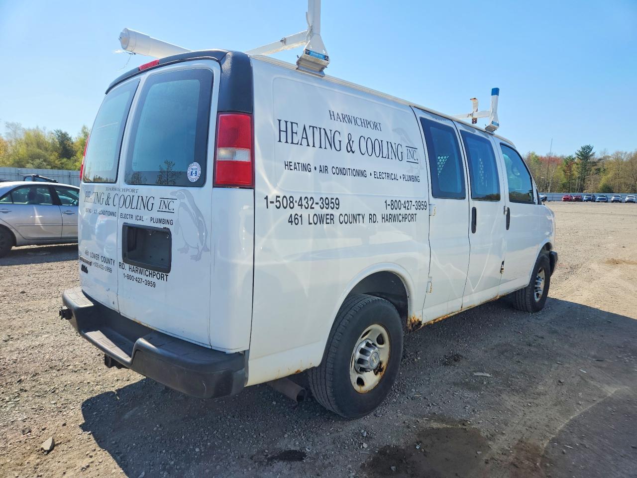 2012 Chevrolet Express G2500 - Image 4