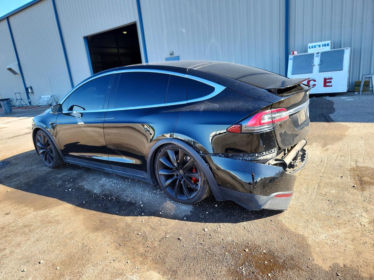 2018 Tesla Model X - Image 2
