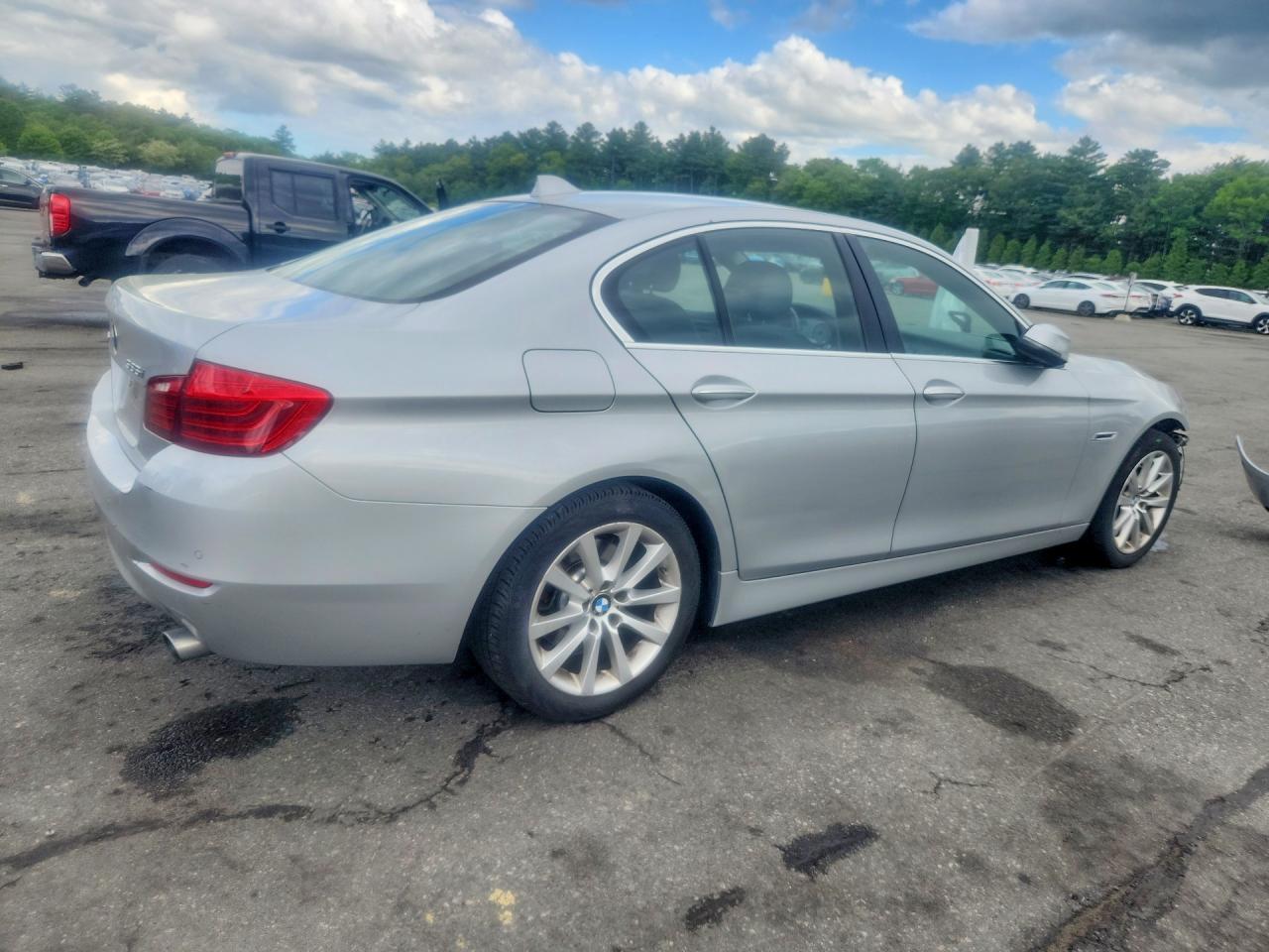 2016 BMW 535 Xi - Фото 3
