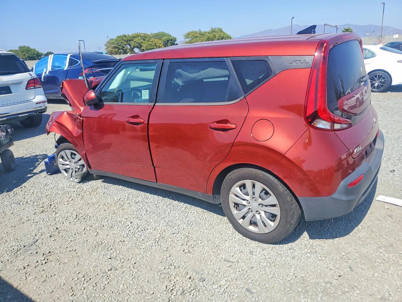 2022 Kia Soul Lx - Image 2