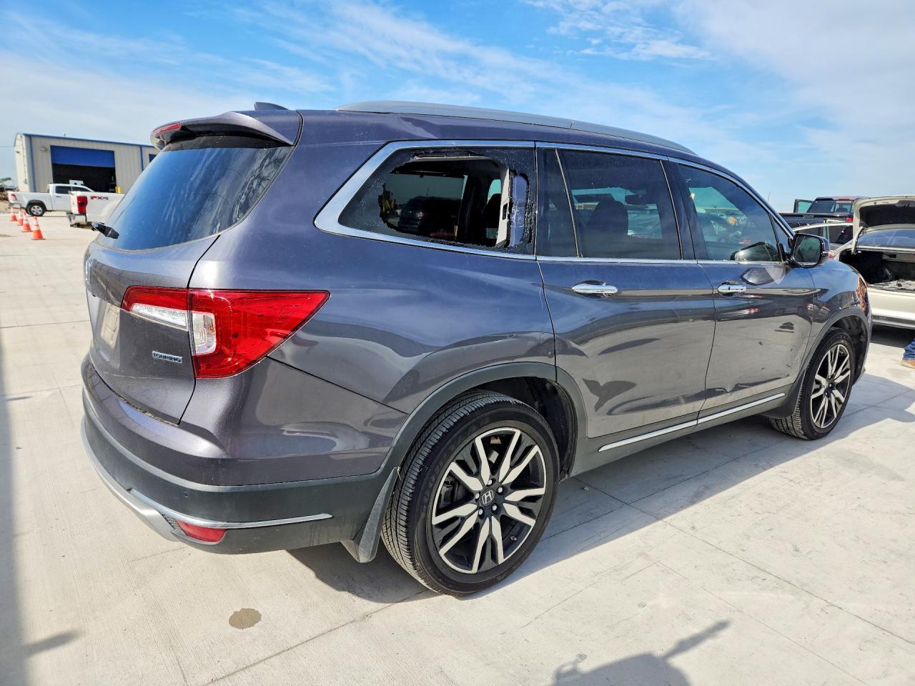 2020 Honda Pilot - Image 3