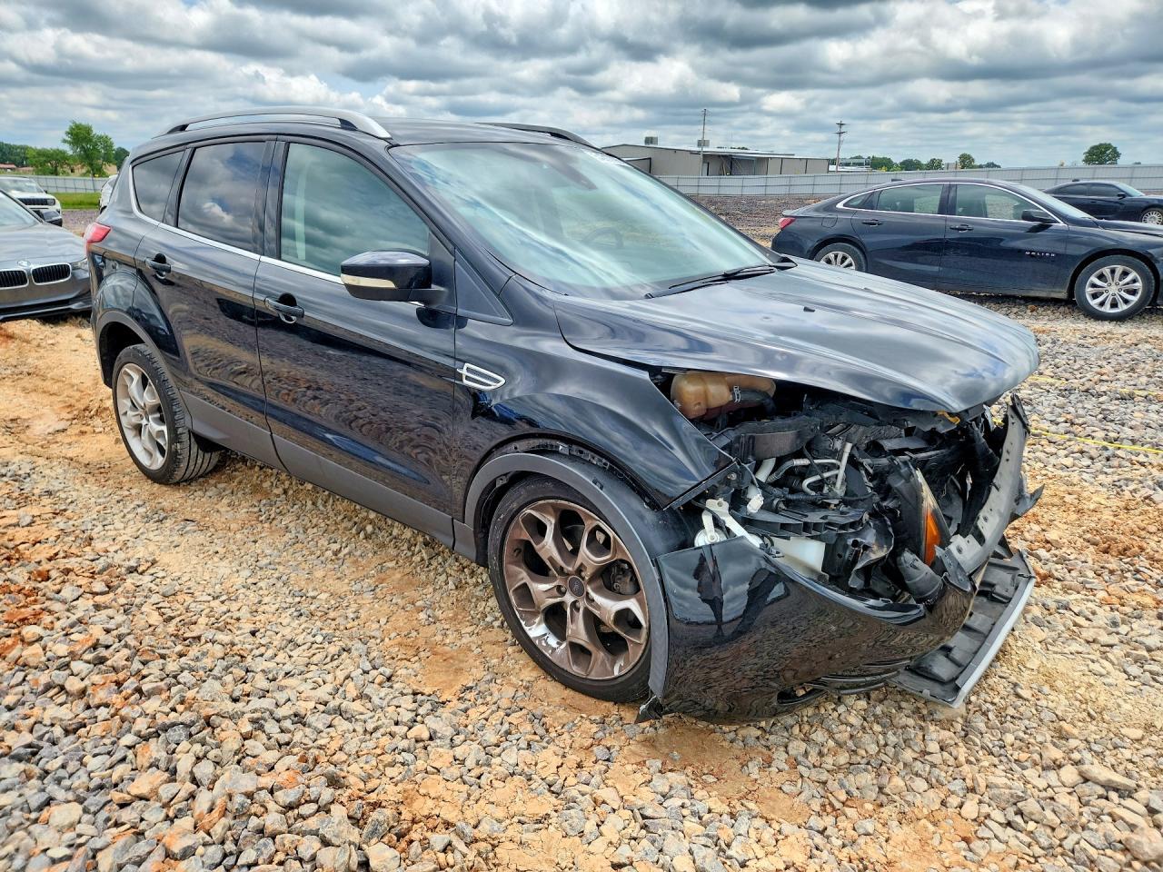 2016 Ford Escape Titanium - Image 4