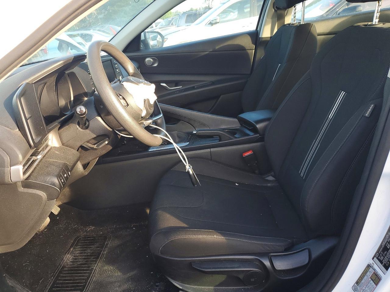 2022 Hyundai Elantra Sel - Image 7