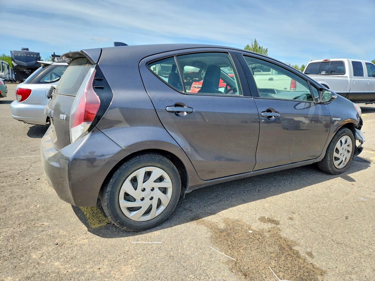 2015 Toyota Prius C - Image 3