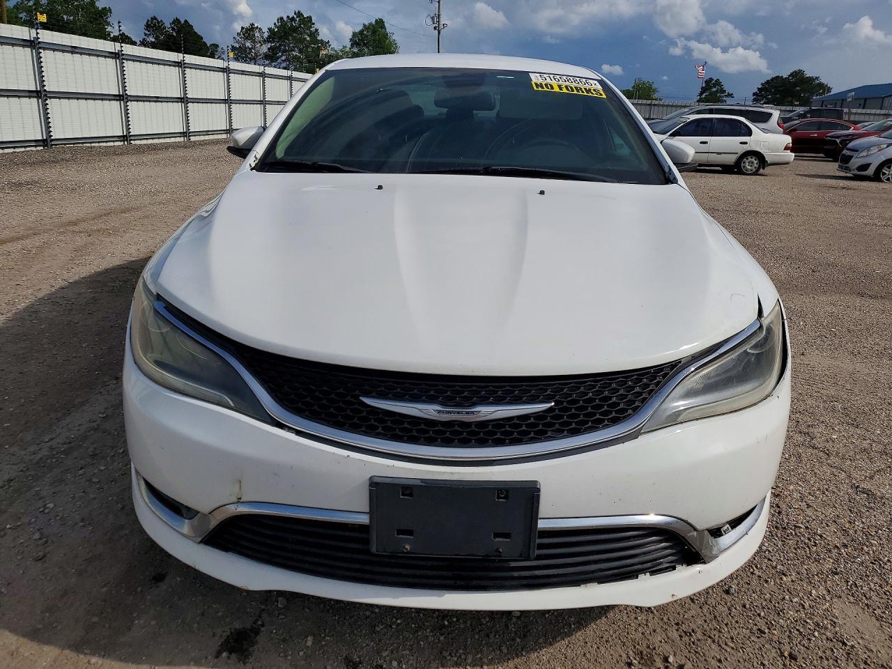 2016 Chrysler 200 Limited - Фото 5