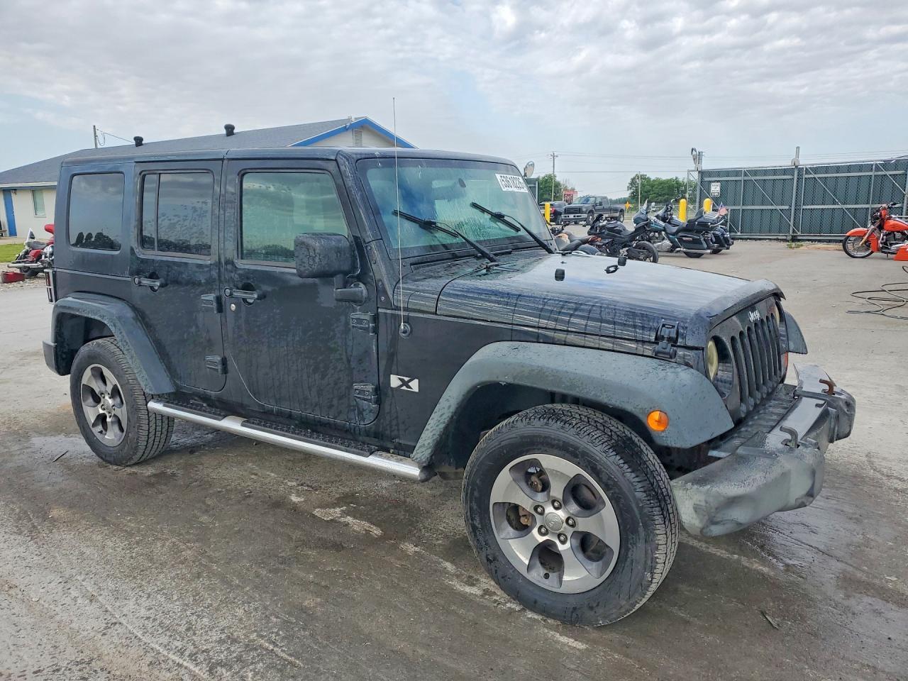 2008 Jeep Wrangler Unlimited X - Image 4