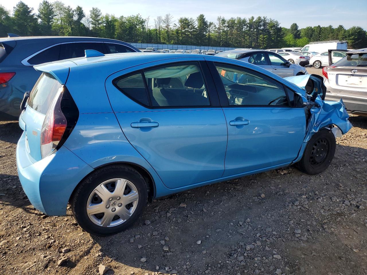 2015 Toyota Prius C Two - Фото 3