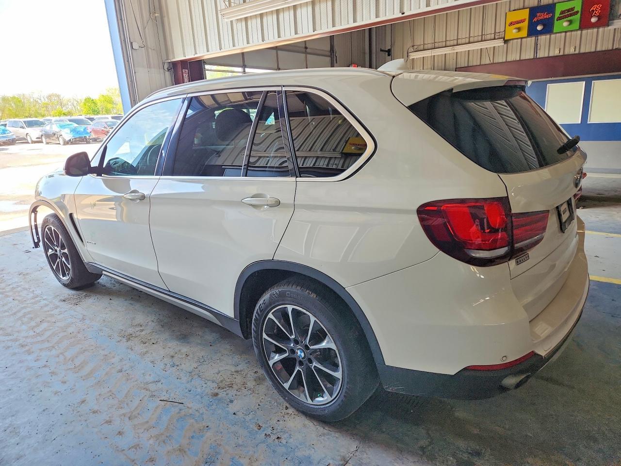 2017 BMW X5 xDrive35I - Фото 2