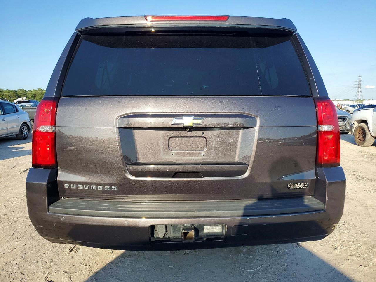2016 Chevrolet Suburban C1500 Ls - Фото 6