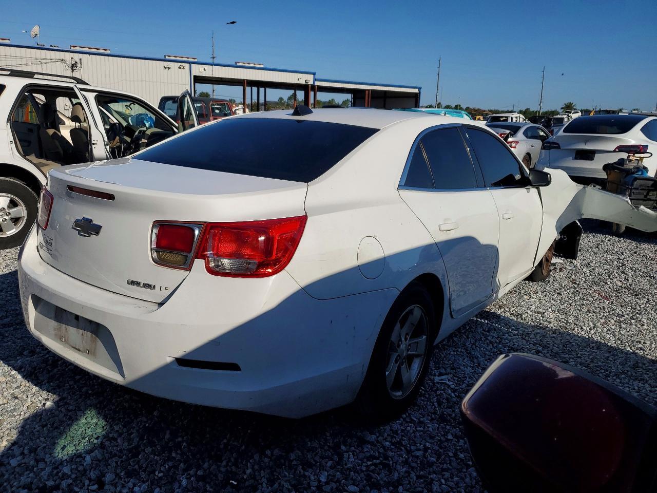 2014 Chevrolet Malibu Ls - Фото 3