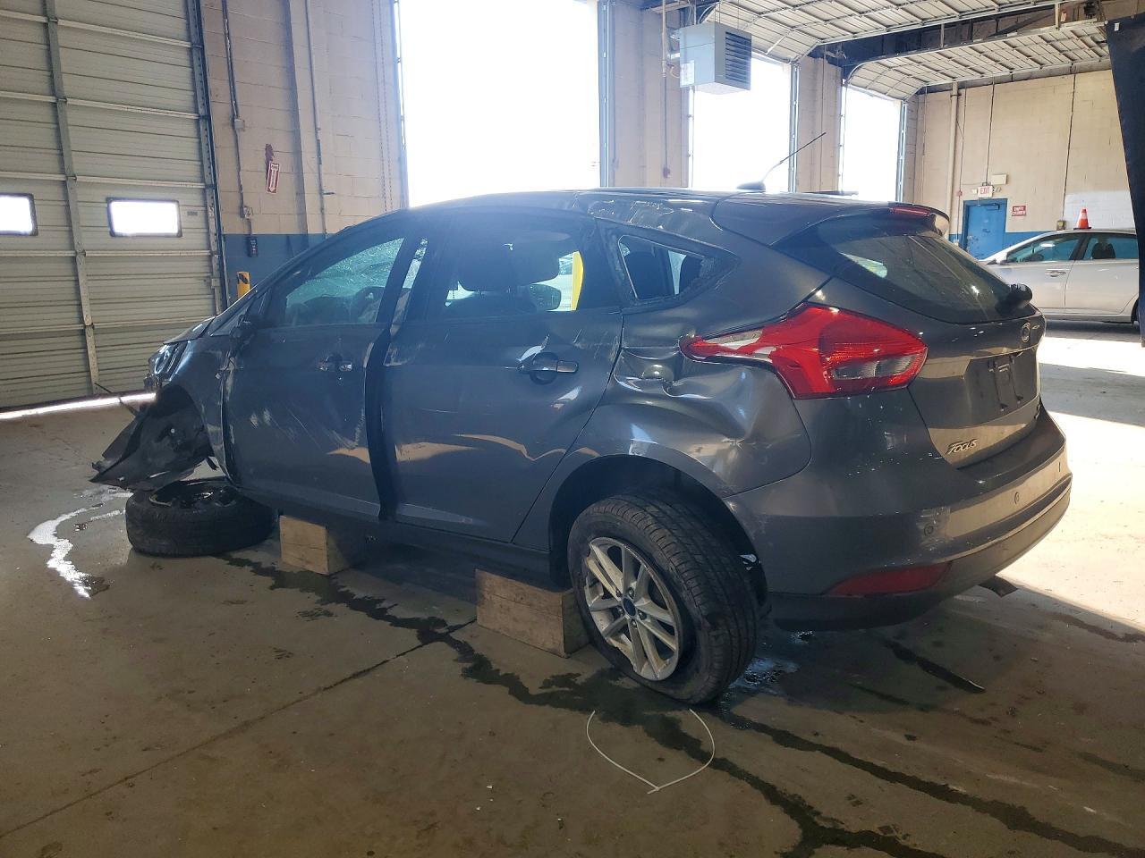 2015 Ford Focus Se - Фото 2