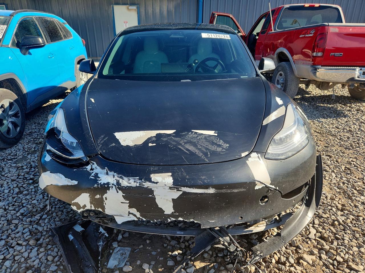 2020 Tesla Model 3 - Фото 5