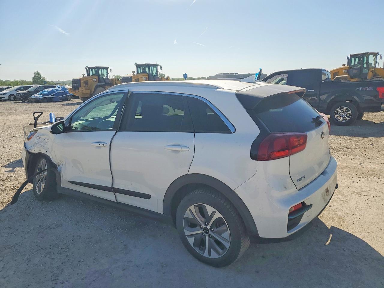 2020 Kia Niro Ex - Image 2