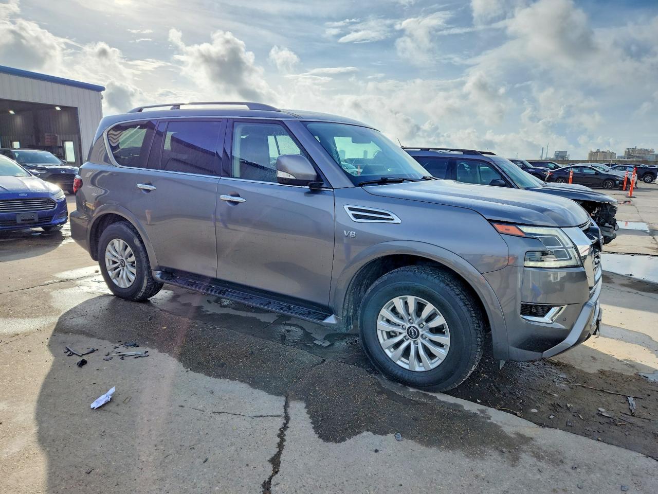2022 Nissan Armada Sv - Image 4