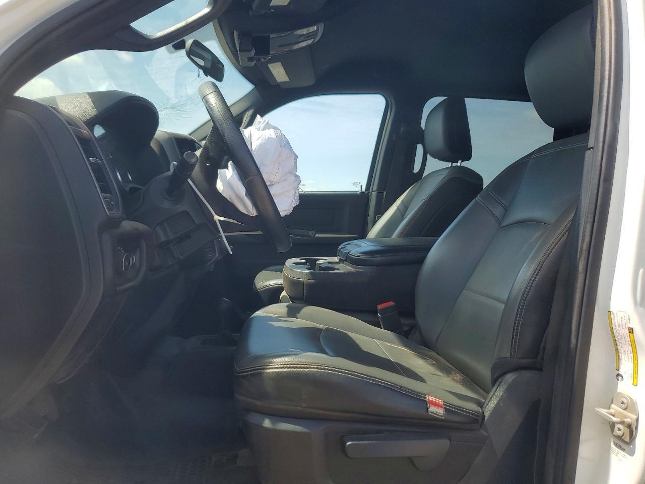 2023 Ram 3500 Tradesman - Фото 7