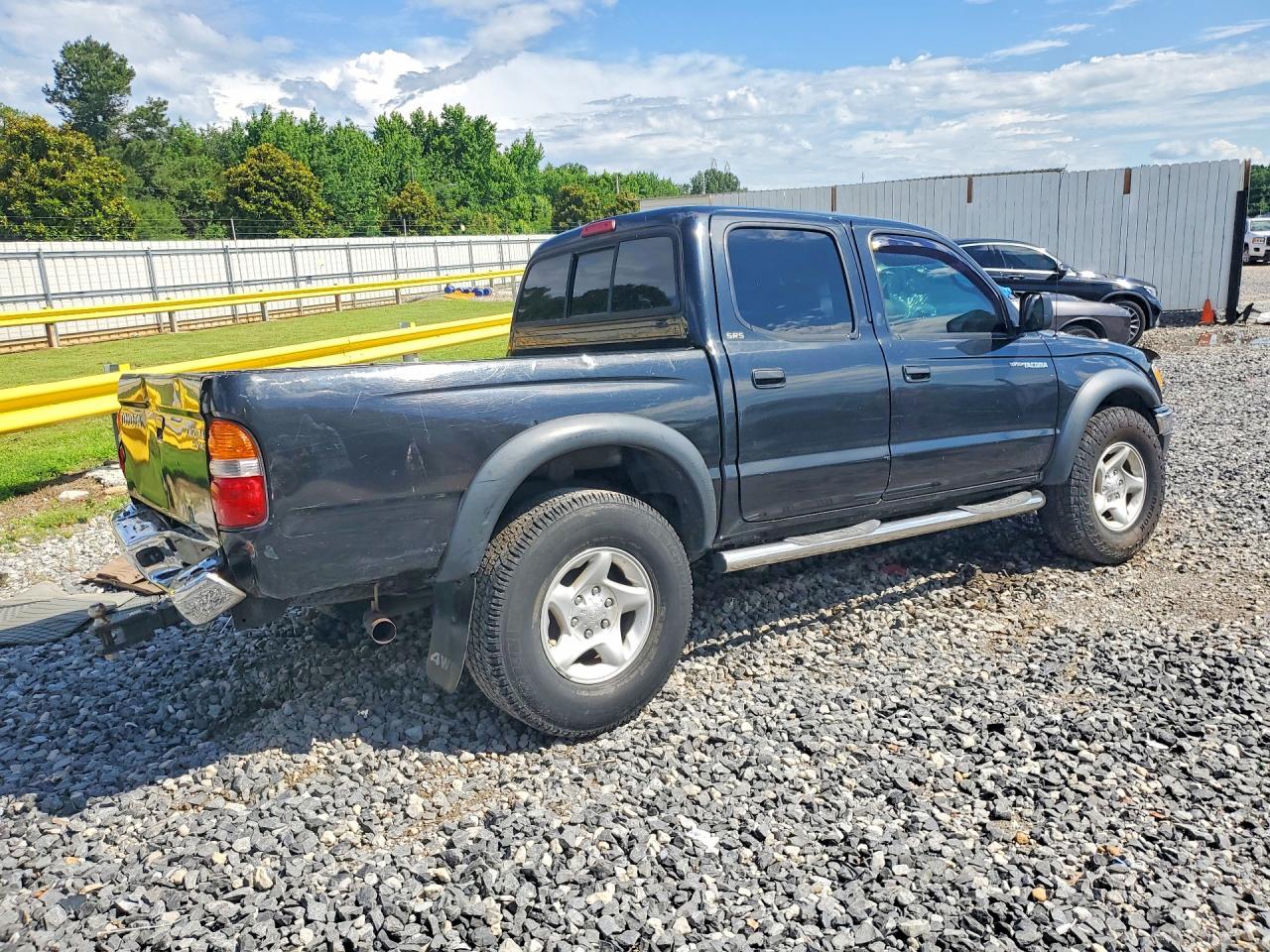 2004 Toyota Tacoma Double Cab - Image 3