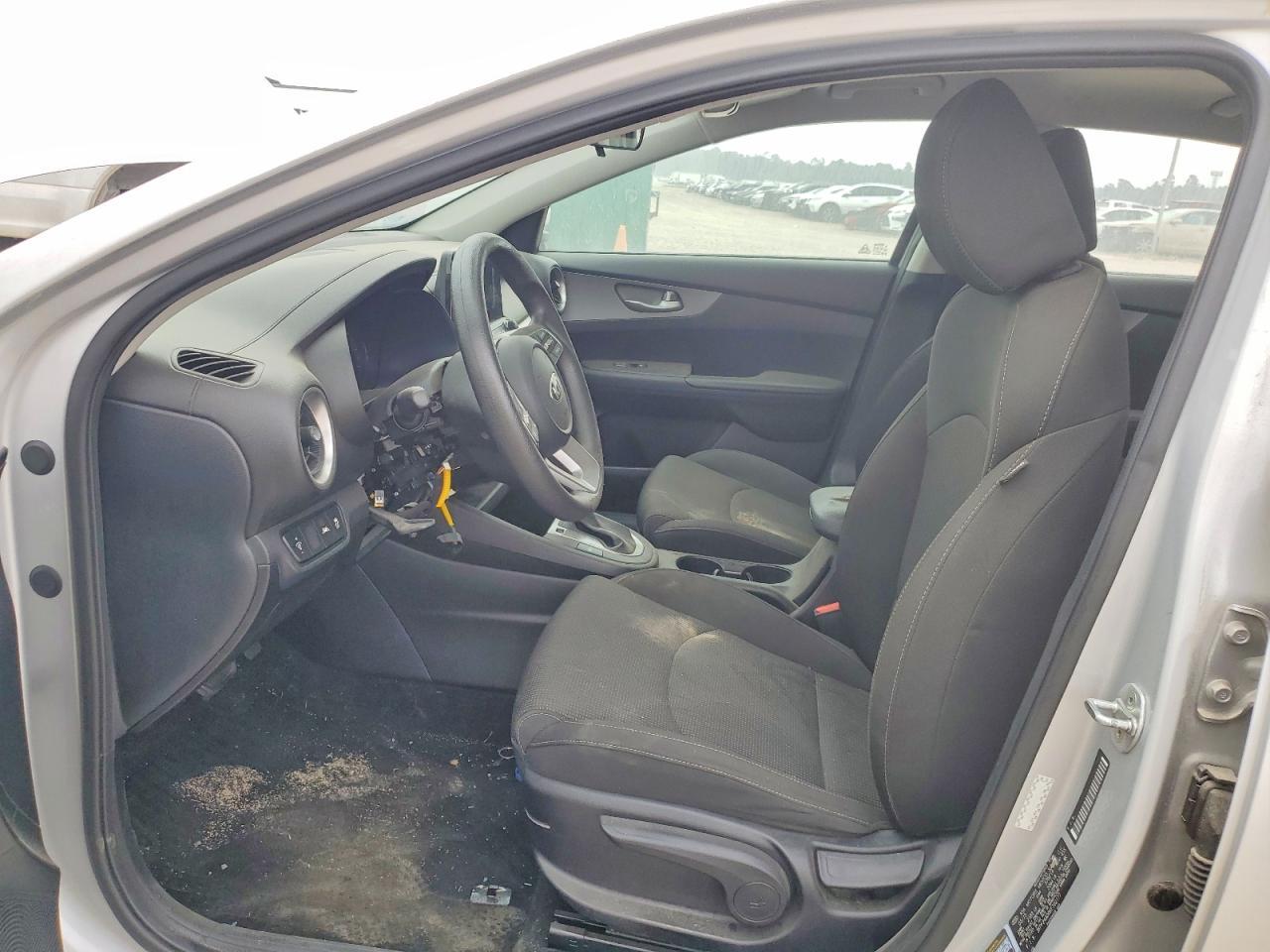 2019 Kia Forte Lxs - Image 7