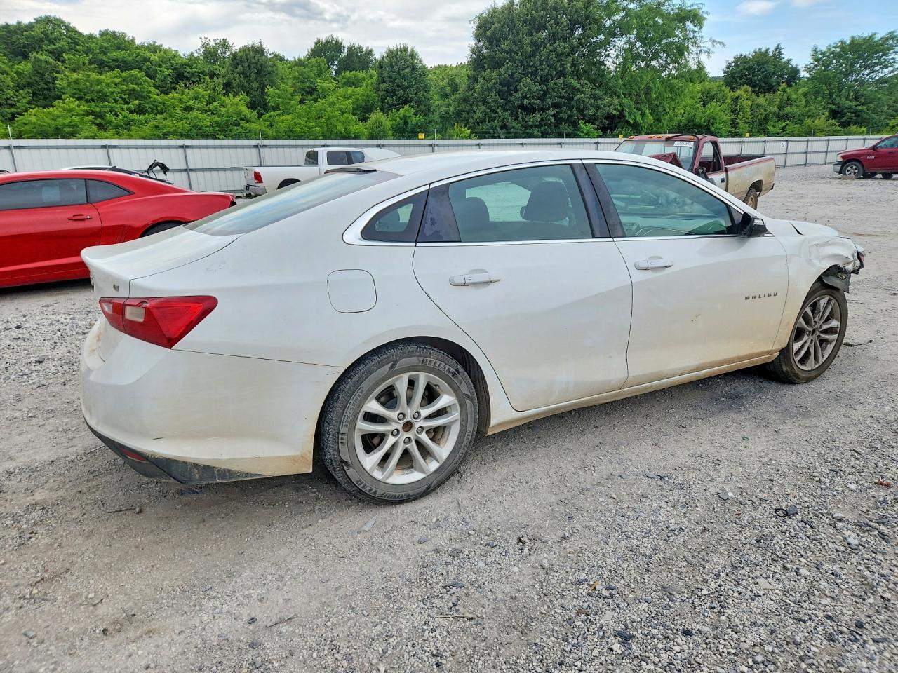 2017 Chevrolet Malibu Lt - Фото 3